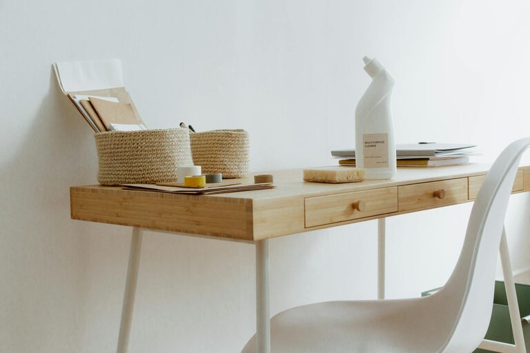 Simple Tips for Organising a Clutter-Free Home Office Space